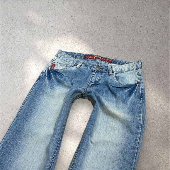 Mudd Jeans Low Rise Flare Jeans - Picture 4 of 10